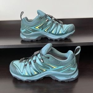 NEVER WORN Salomon, X Ultra 3 Low GTX, ARCTIC/DARKEST SPRUCE/LIME, 5.5, Women’s